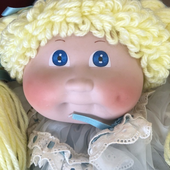 Vintage Cabbage Patch Doll - Picture 2 of 8
